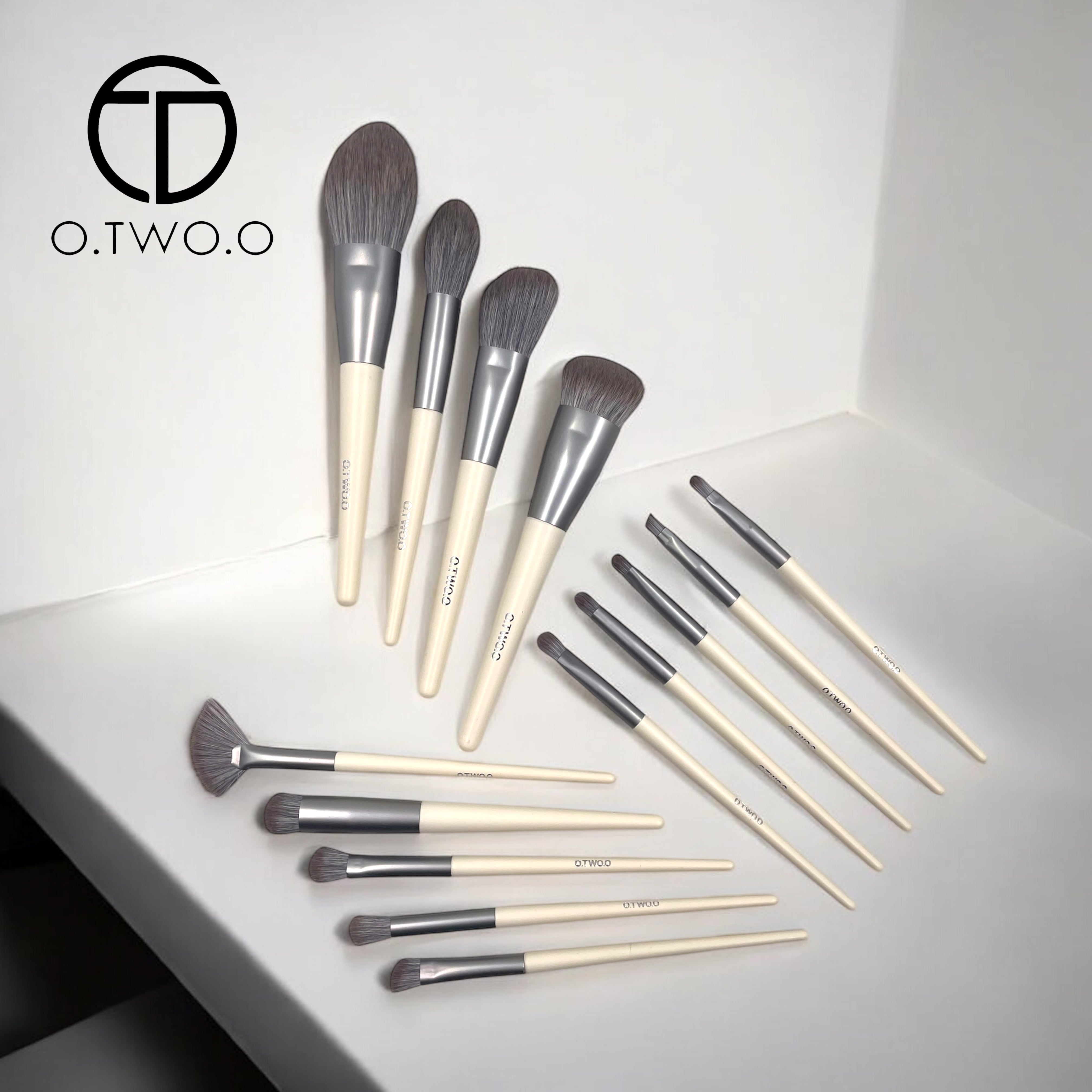 Otwoo High Quality Makeup Brushes