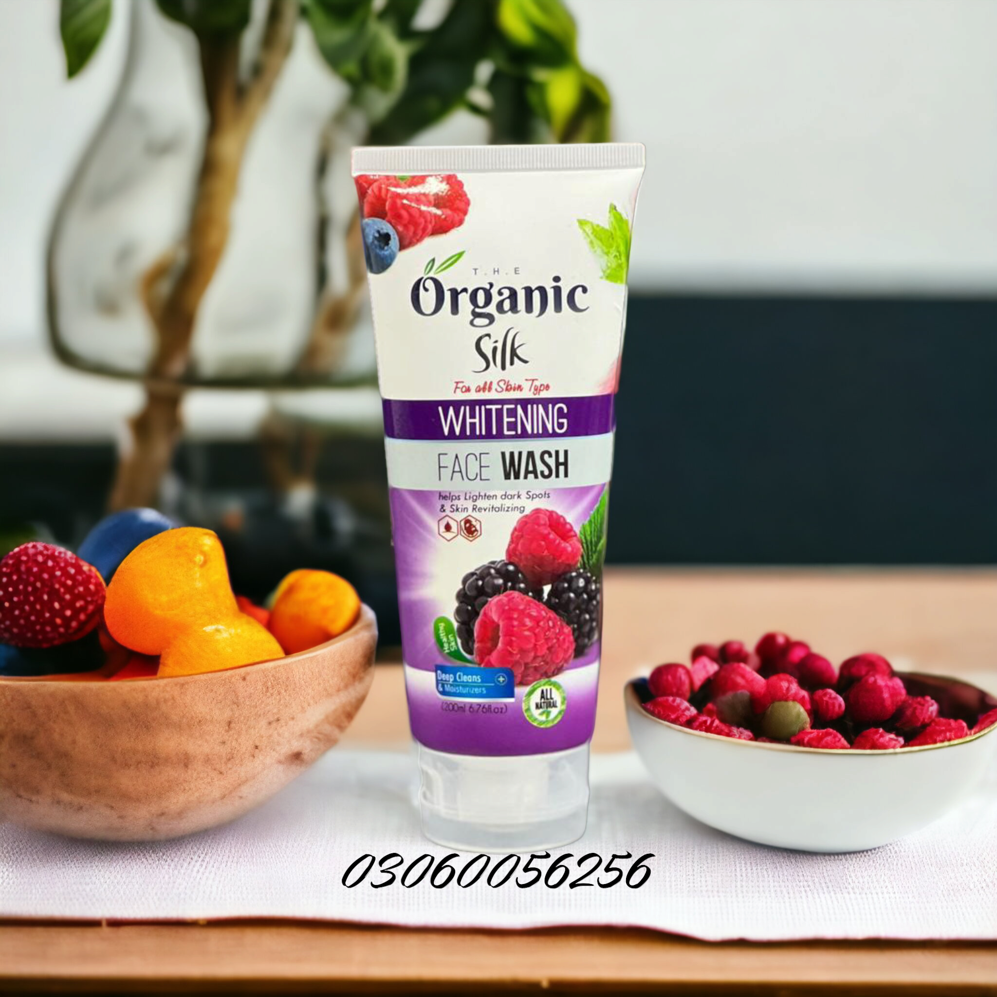 Organic Silk Whitening Fruit Facial
