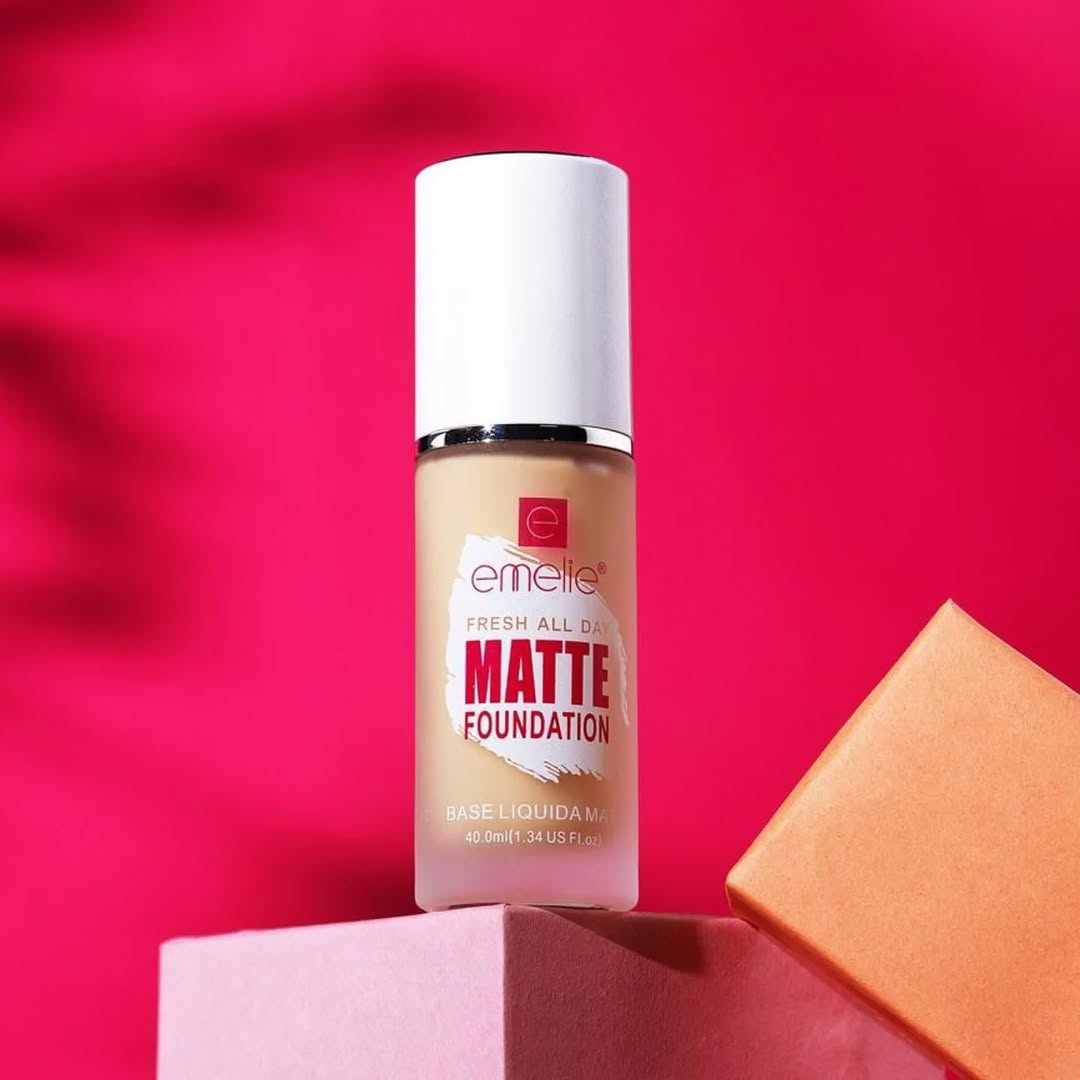Emelie Fresh All Day Matte Foundation